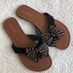 ALDO black and gold bow Sandel